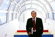 BUSINESS SCHOOL PROFESSOR WINS PHILIPPINES’ PRESIDENTIAL AWARD