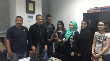 JOURNALISM STUDENTS EXPERIENCE LIFE IN THE NEWSROOM