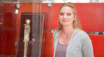 Dr. Franziska Apprich