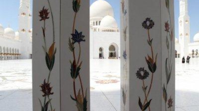 ARCHITECTURE STUDENTS VISIT SHEIKH ZAYED GRAND MOSQUE