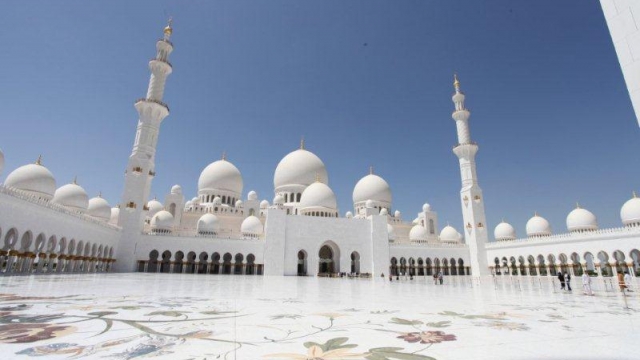 ARCHITECTURE STUDENTS VISIT SHEIKH ZAYED GRAND MOSQUE