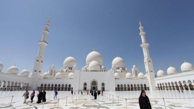 ARCHITECTURE STUDENTS VISIT SHEIKH ZAYED GRAND MOSQUE