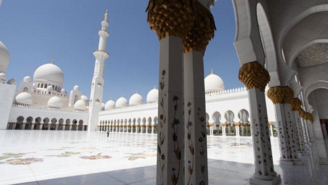 ARCHITECTURE STUDENTS VISIT SHEIKH ZAYED GRAND MOSQUE