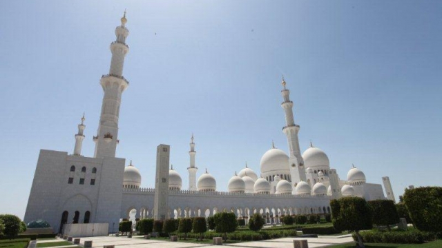 ARCHITECTURE STUDENTS VISIT SHEIKH ZAYED GRAND MOSQUE