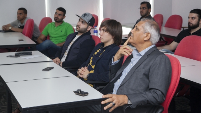 E-BUSINESS FACULTY AND STUDENTS COME TOGETHER FOR MEET AND GREET EVENT