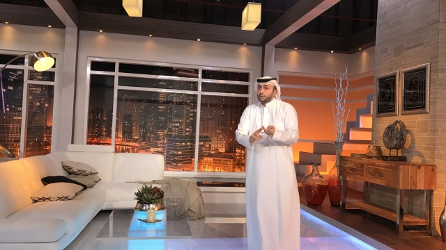 MEDIA STUDENTS VISIT DUBAI MEDIA INCORPORATED