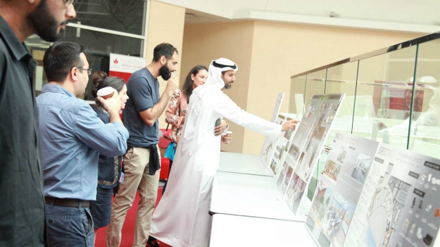 Judges view student projects 