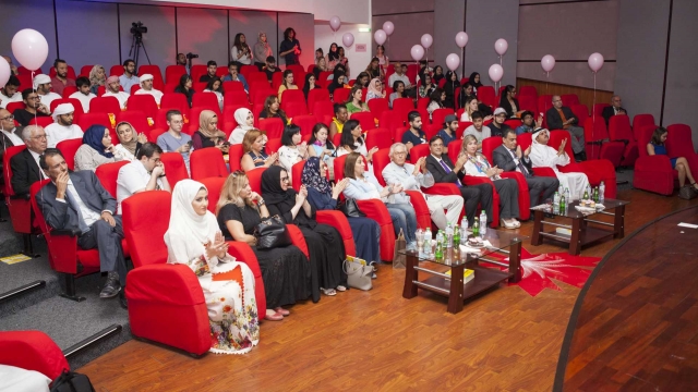 CANADIAN UNIVERSITY DUBAI HOLDS SCARF FASHION SHOW TO PROMOTE BREAST CANCER AWARENESS