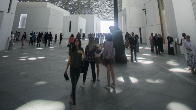 Louvre Tour