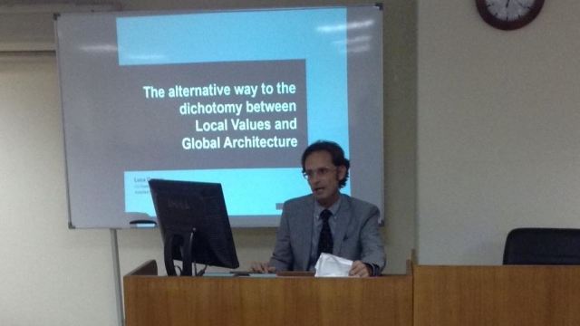 CUD PROFESSOR DISCUSSES ARCHITECTURAL DICHOTOMY