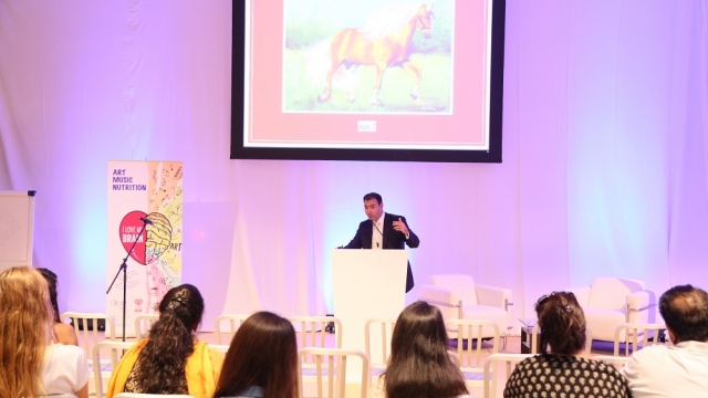 CUD PROFESSOR DISCUSSES IMPACT OF ART ON THE BRAIN AT WORLD ART DUBAI 