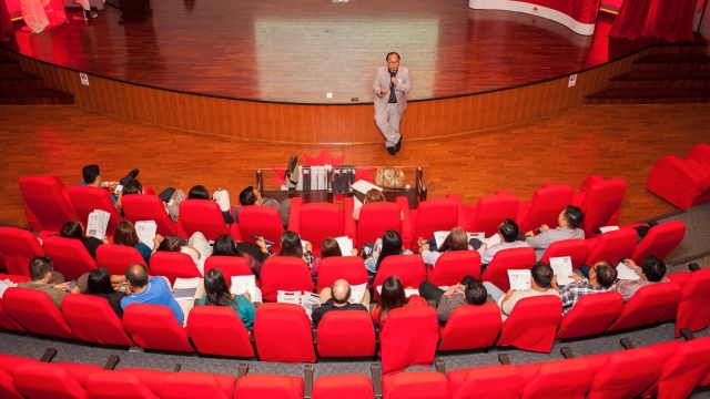 HR Professor Delivers Capacity Building Initiative for Philippine Foreign Services Personnel