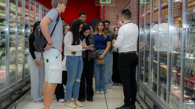 Canadian University Dubai Students Gain Retail Mastery During Experiential Field Trip to Géant Supermarket 